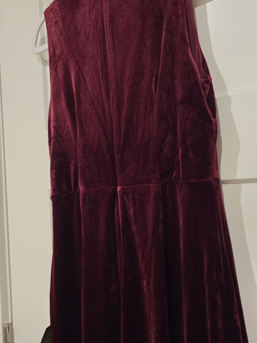 Lulu's Burgundy Velvet V-Neck Sleeveless Dress - Picture 7 of 7